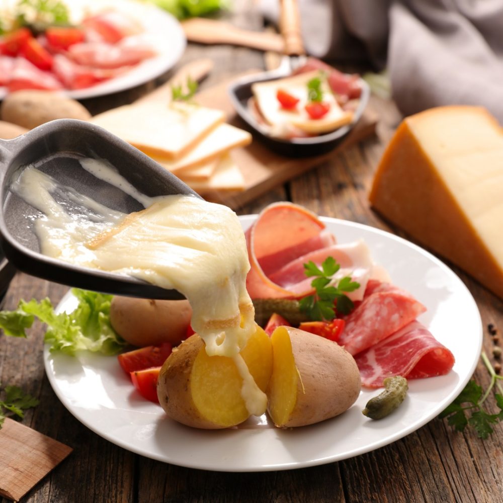 5 restaurants où manger une raclette à Paris