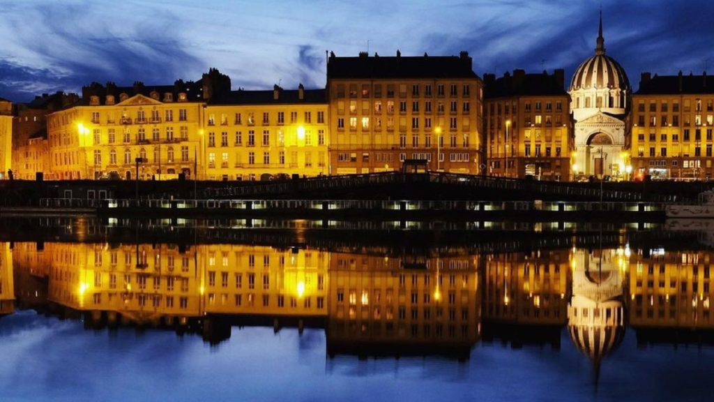 Le Quai de la Fosse en Fête