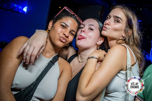Kiss My Erasmus @Cafe Oz