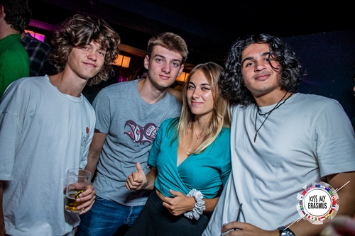 Kiss My Erasmus @Cafe Oz