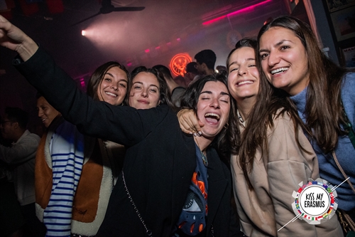 KISS-MY-ERASMUS-251023603