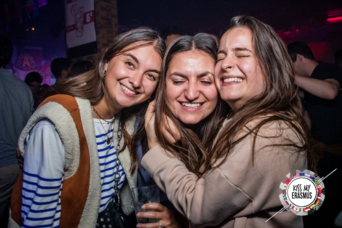 KISS-MY-ERASMUS-251023606