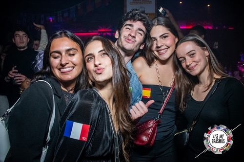 KISS-MY-ERASMUS-251023612