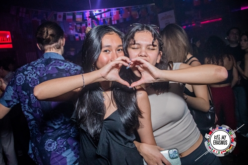 KISS-MY-ERASMUS-251023627