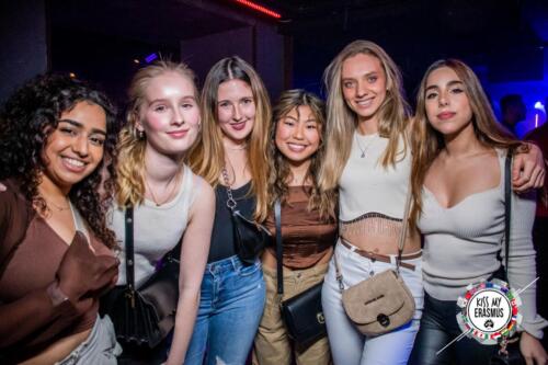 KISS-MY-ERASMUS-14