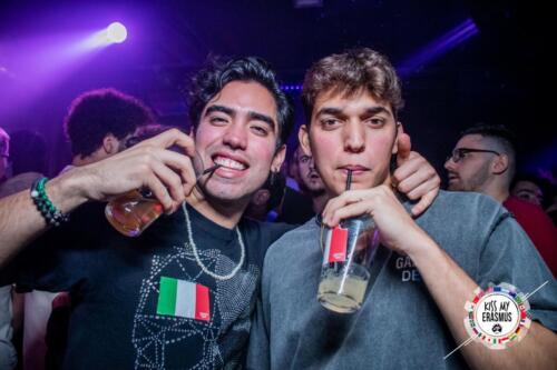 KISS-MY-ERASMUS-21