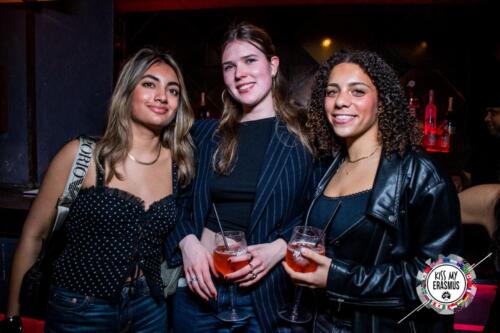 KISS-MY-ERASMUS-25