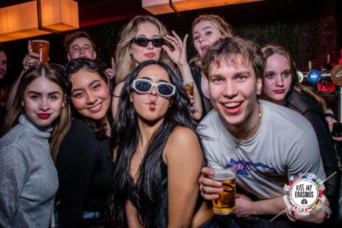 KISS-MY-ERASMUS-27
