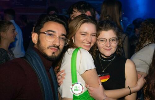 KISS MY ERASMUS @Cafe Oz Chatelet