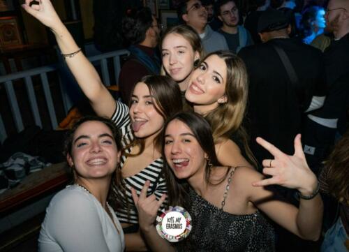 KISS MY ERASMUS @Cafe Oz Chatelet