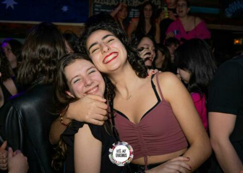 KISS MY ERASMUS @Cafe Oz Chatelet