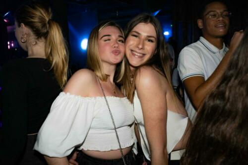 KISS MY ERASMUS @CAFE OZ CHATELET