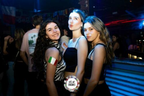 Tuesday Erasmus @Café Oz (Chatelet)