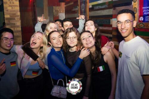 Tuesday Erasmus @Café Oz (Chatelet)