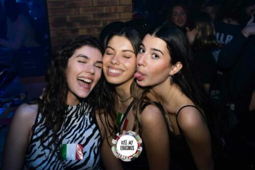 Tuesday Erasmus @Café Oz (Chatelet)