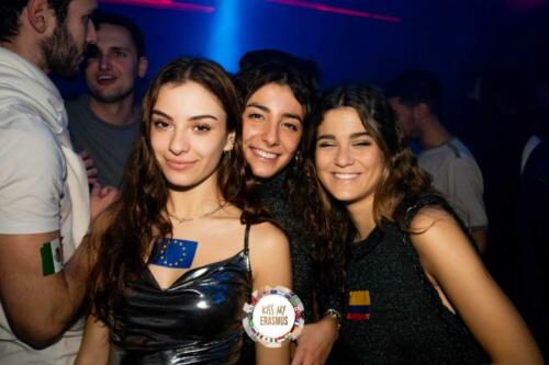 KISS MY ERASMUS @CAFE OZ (Chatelet)