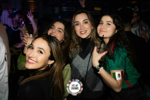 KISS MY ERASMUS @Cafe Oz chatelet