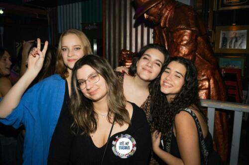 KISS MY ERASMUS @Cafe Oz chatelet