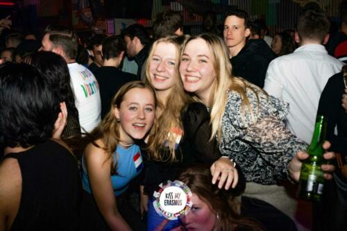 Kiss my Erasmus @Café Oz Chatelet