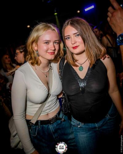 KISS MY ERASMUS @ CAFE OZ (chatelet)