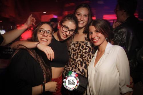 KISS2010212037