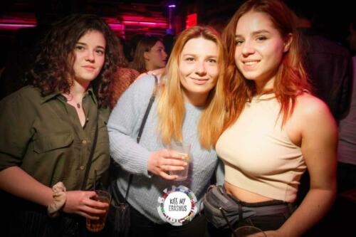 KISS230322_0328