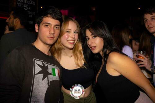 KISS MY ERASMUS @Cafe Oz Chatelet