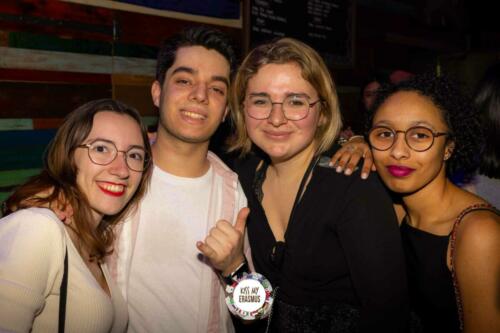 KISS MY ERASMUS @Cafe Oz Chatelet