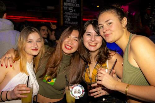 KISS MY ERASMUS @Cafe Oz Chatelet