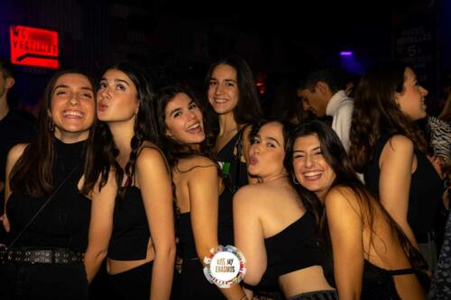 KISS MY ERASMUS @Cafe Oz Chatelet