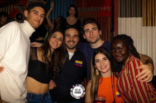 KISS MY ERASMUS @Cafe Oz Chatelet