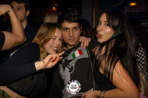 KISS MY ERASMUS @Cafe Oz Chatelet