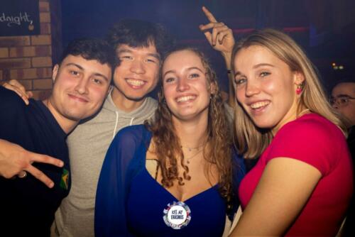 KISS MY ERASMUS @Café oz Chatelet