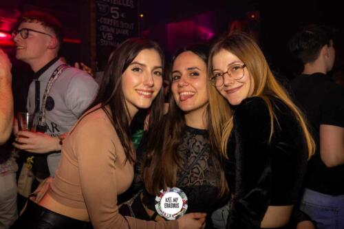 KISS MY ERASMUS @Cafe Oz Chatelet