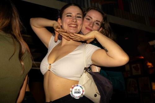 KISS MY ERASMUS @Cafe Oz Chatelet