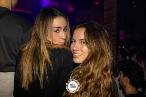 KISS MY ERASMUS @Cafe Oz Chatelet