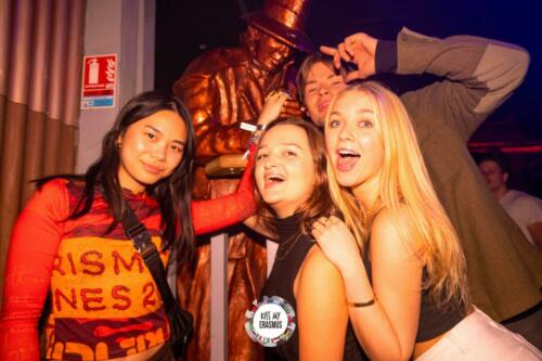 Kiss My Erasmus @Cafe Oz Chatelet