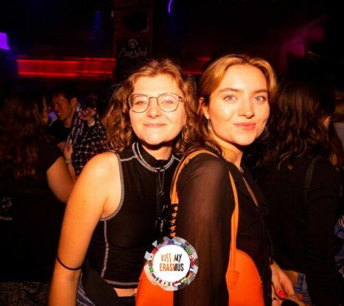 Kiss My Erasmus @Cafe Oz Chatelet