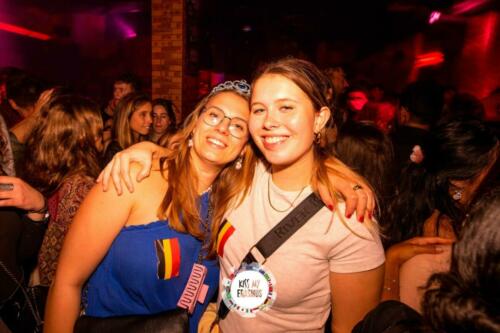 Kiss My Erasmus @Cafe Oz Chatelet