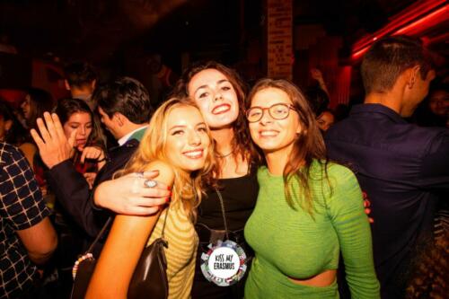 Kiss My Erasmus @Cafe Oz Chatelet
