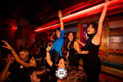 Kiss My Erasmus @Cafe Oz Chatelet
