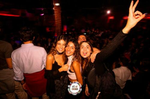 Kiss My Erasmus @Cafe Oz Chatelet