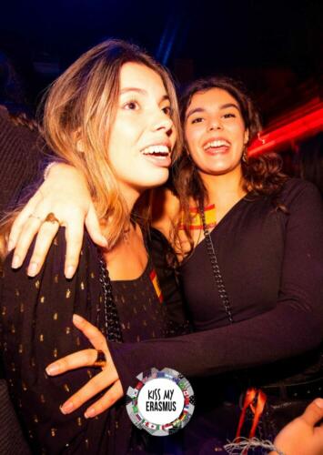 Kiss My Erasmus @Cafe Oz Chatelet