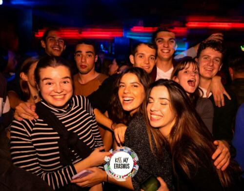 Kiss My Erasmus @Cafe Oz Chatelet