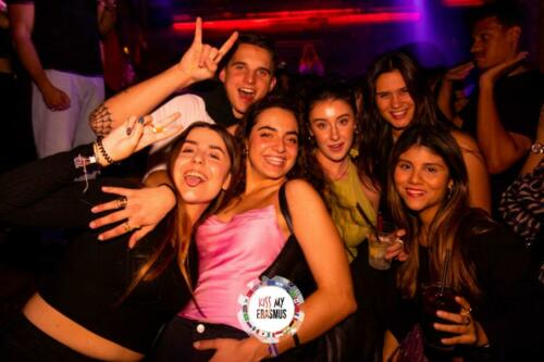 Kiss My Erasmus @Cafe Oz Chatelet