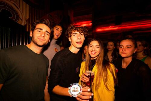 Kiss My Erasmus @Cafe Oz Chatelet