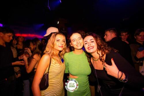 Kiss My Erasmus @Cafe Oz Chatelet