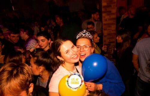 Kiss My Erasmus @Cafe Oz Chatelet