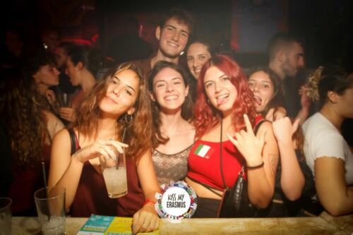 Kiss My Erasmus @ Cafe Oz (chatelet)
