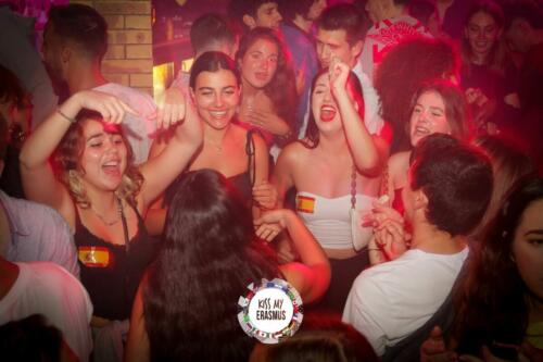 Kiss My Erasmus @ Cafe Oz (chatelet)